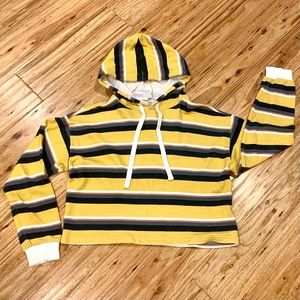 Forever 21 cropped hooded sweatshirt